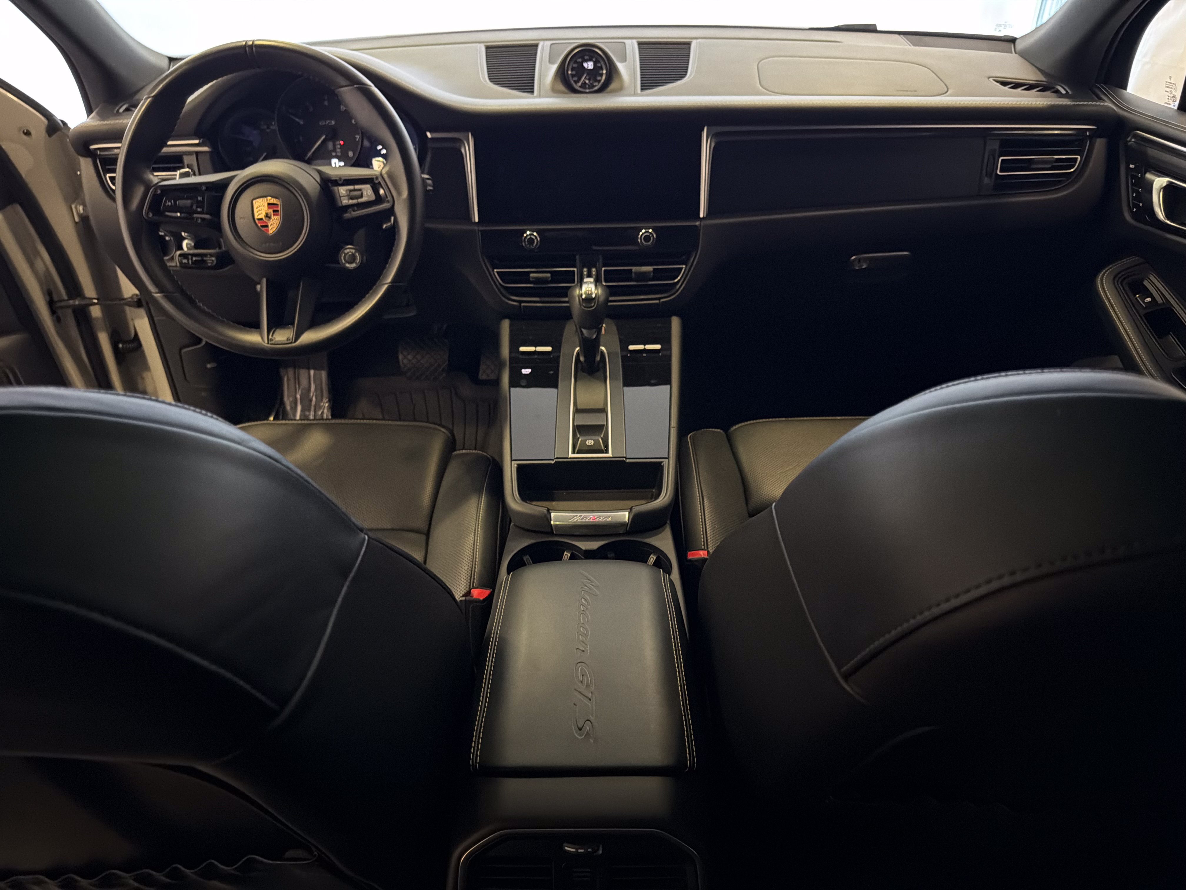 Certified 2024 Porsche Macan GTS AWD/4WD image 17