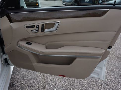 Used 2015 Mercedes-Benz E 350 Sedan image 29