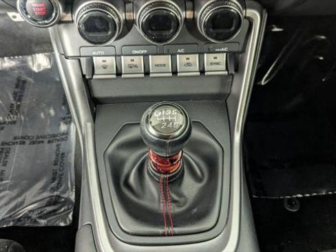 Used 2022 Subaru BRZ Limited RWD image 32