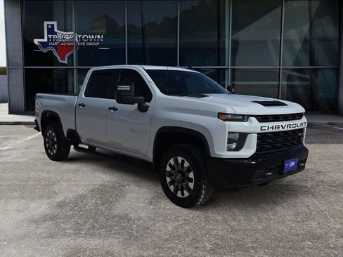 Used 2022 Chevrolet Silverado 2500 Custom w/ Custom Value Package image 1