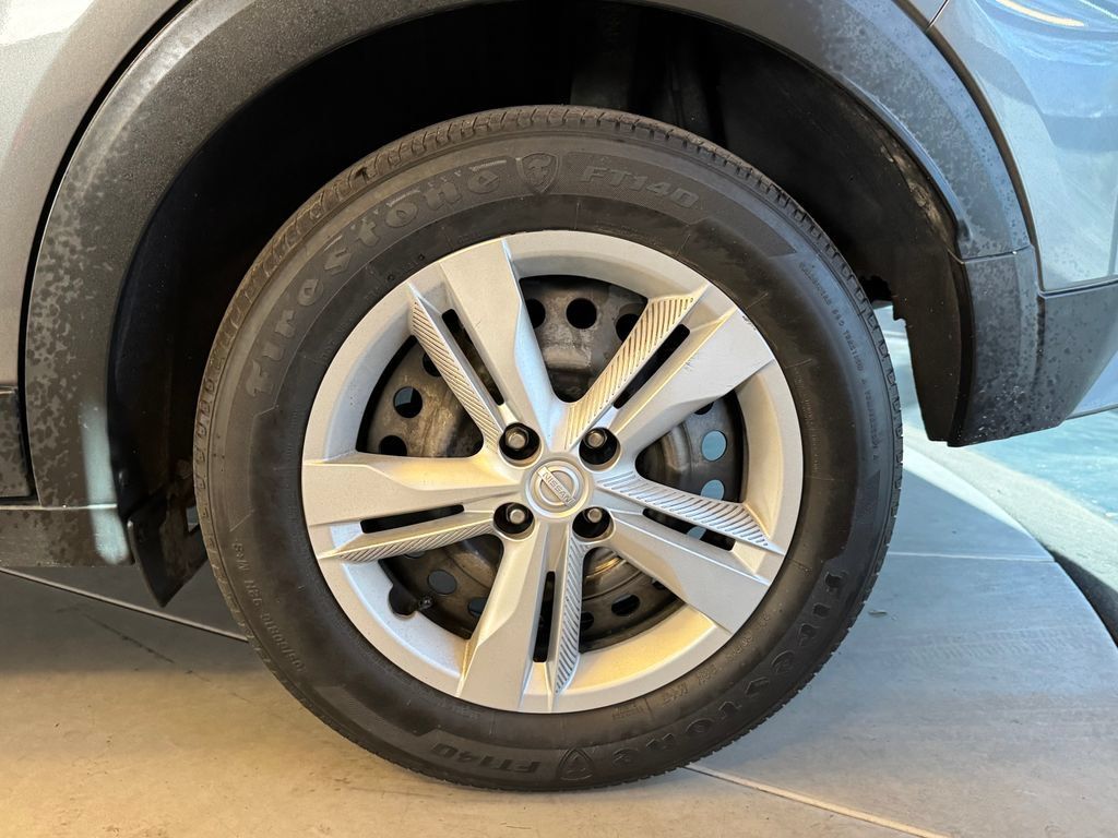 Used 2021 Nissan Kicks S FWD image 25