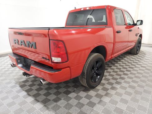 Used 2019 RAM 1500 Express w/ Wheel & Sound Group AWD/4WD image 3