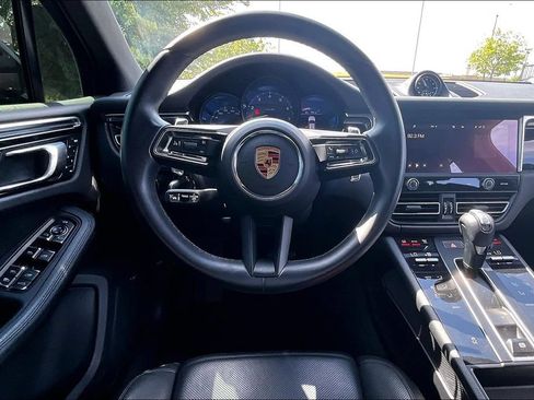 Used 2024 Porsche Macan w/ Premium Plus Package AWD/4WD image 6