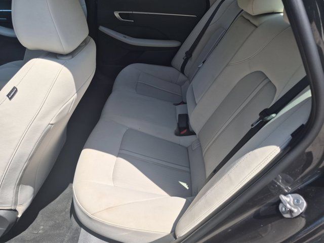 Used 2025 Hyundai Sonata SEL FWD image 27