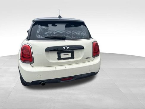 Used 2017 MINI Cooper 2-Door Hardtop FWD image 6