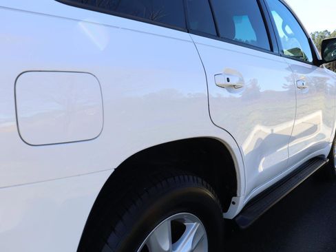 Used 2008 Toyota Land Cruiser image 18