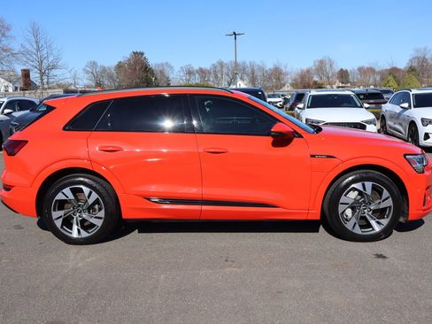 Used 2021 Audi e-tron Premium w/ Convenience Plus Package image 4
