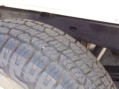 Used 2011 Chevrolet Silverado 1500 LT AWD/4WD image 17