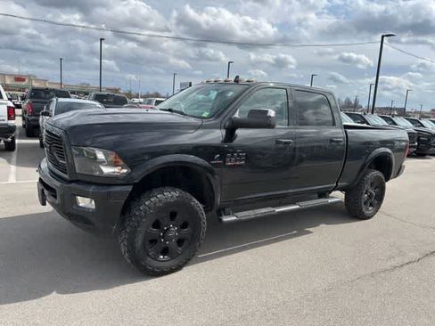 Used 2018 RAM 2500 Big Horn w/ Sport Appearance Group image 14