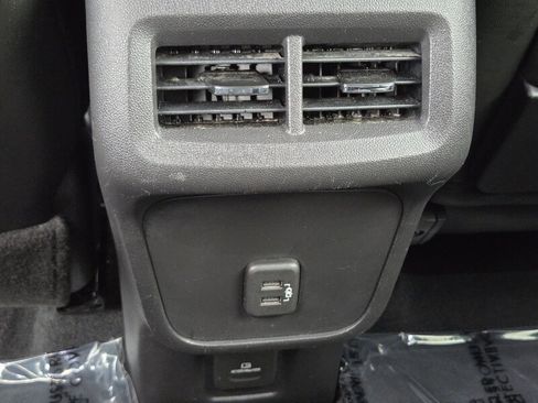 Used 2020 GMC Terrain SLT FWD image 15