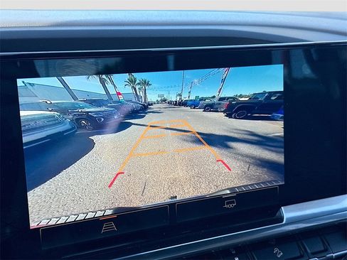 Used 2024 GMC Sierra 1500 SLT w/ X31 Off-Road Package image 14