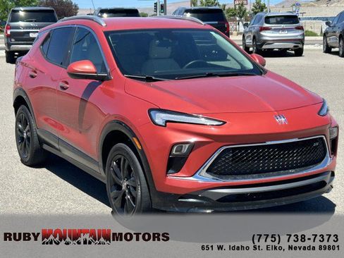 Used 2024 Buick Encore GX Sport Touring AWD/4WD image 1