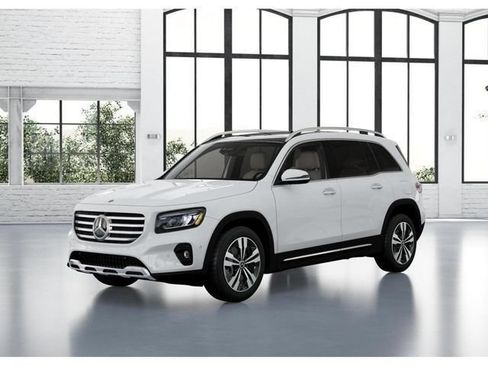 Used 2026 Mercedes-Benz GLB 250 4MATIC image 39