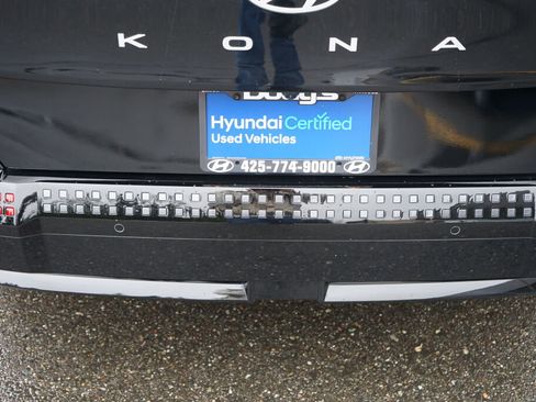 Certified 2024 Hyundai Kona Limited FWD image 12