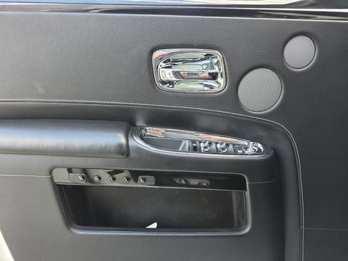 Used 2016 Rolls-Royce Ghost image 20