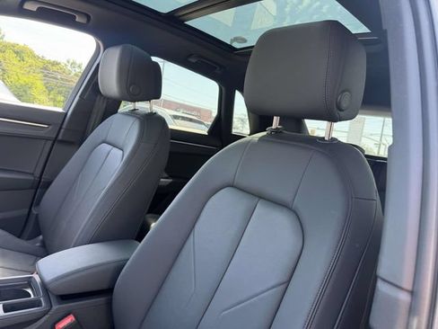 Used 2025 Audi Q3 2.0T Premium w/ Convenience Package AWD/4WD image 11