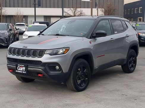 Used 2023 Jeep Compass Trailhawk image 10