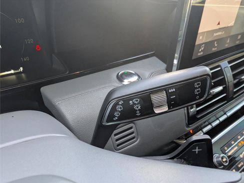 Used 2019 Lincoln Navigator L Reserve w/ Cargo Package image 50