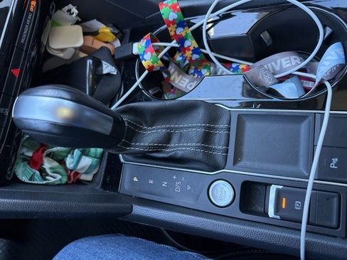 Certified 2023 Volkswagen Atlas SE w/ Panoramic Sunroof Package image 23