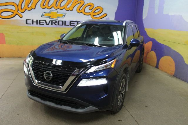 Used 2021 Nissan Rogue SV AWD/4WD image 4