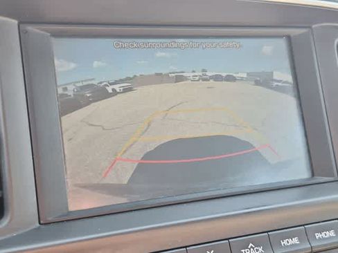 Used 2020 Hyundai Elantra SEL FWD image 28