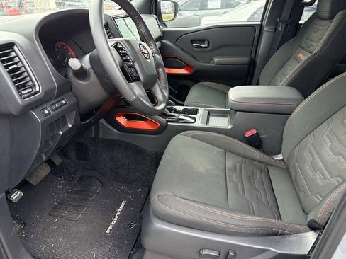 Used 2024 Nissan Frontier Pro-X image 9