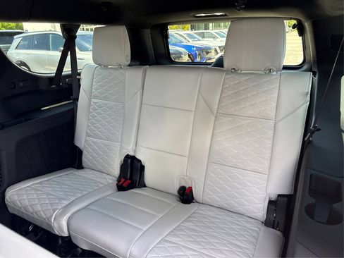 New 2026 Cadillac Escalade ESV Platinum Sport AWD/4WD image 12