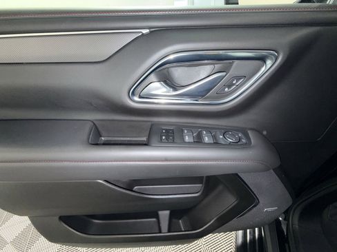 Used 2022 Chevrolet Tahoe RST AWD/4WD image 15