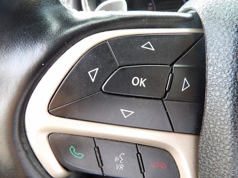 Used 2016 Jeep Grand Cherokee Limited image 20