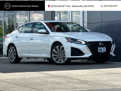 Used 2025 Nissan Altima 2.5 SL AWD/4WD image 1