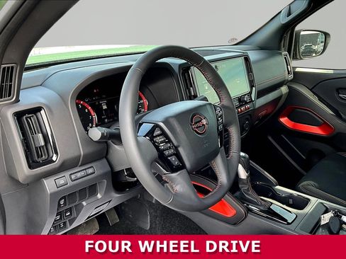 Certified 2025 Nissan Frontier PRO-4X AWD/4WD image 16