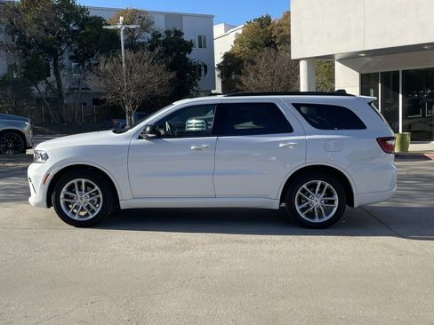 Used 2024 Dodge Durango GT image 3