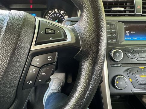 Used 2018 Ford Fusion S FWD image 11