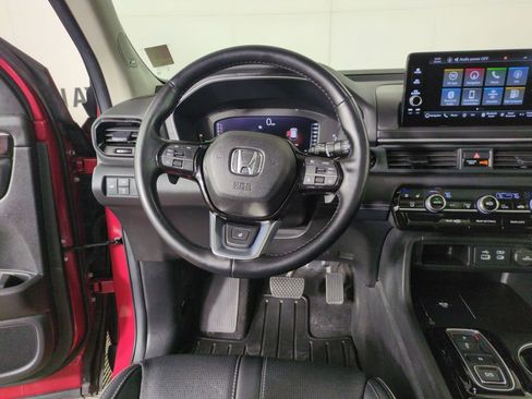 Certified 2024 Honda Pilot Elite image 17