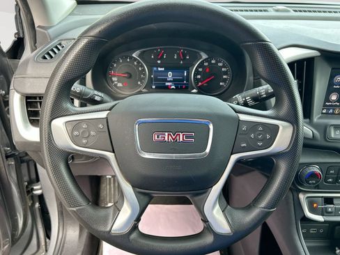Used 2024 GMC Terrain SLE AWD/4WD image 24