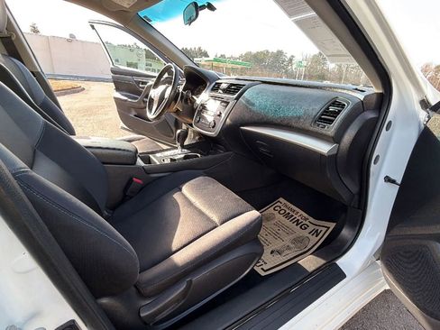 Used 2017 Nissan Altima 2.5 SR image 43