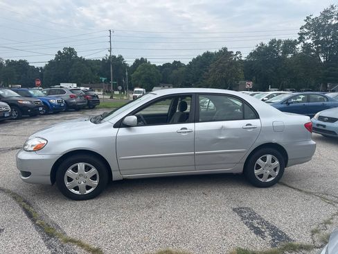 Used 2005 Toyota Corolla LE w/ Audio Value Pkg FWD image 4