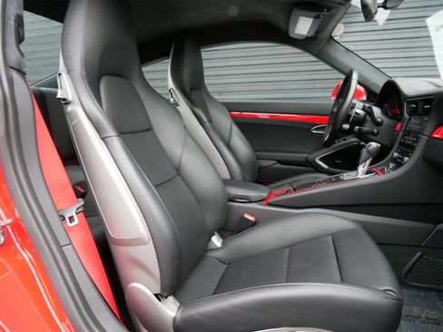 Used 2018 Porsche 911 Carrera 4S image 27