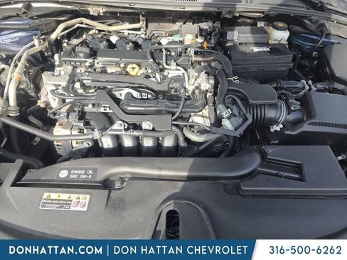 Used 2023 Toyota Corolla SE FWD image 3