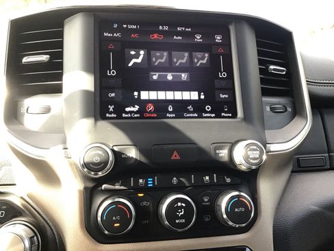 Used 2020 RAM 1500 Laramie RWD image 17