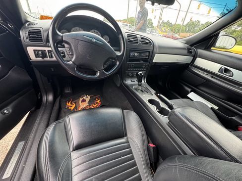 Used 2003 Ford Thunderbird image 9