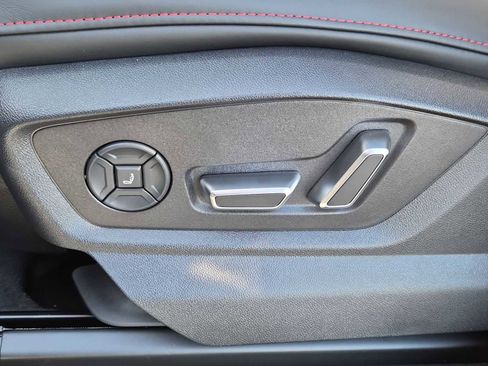 New 2026 Audi Q8 Prestige image 16