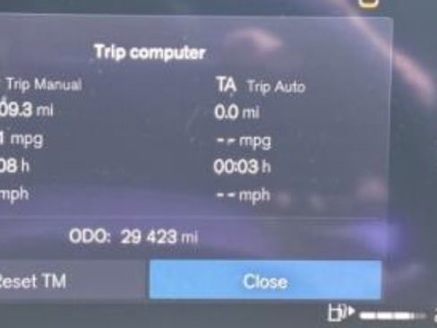 Used 2024 Volvo XC40 B5 Plus w/ Climate Package AWD/4WD image 3