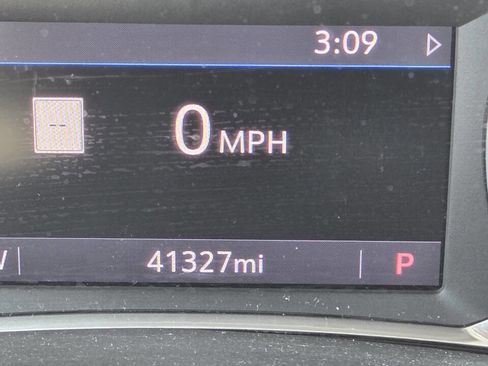 Used 2020 GMC Terrain SLT w/ Preferred Package image 2