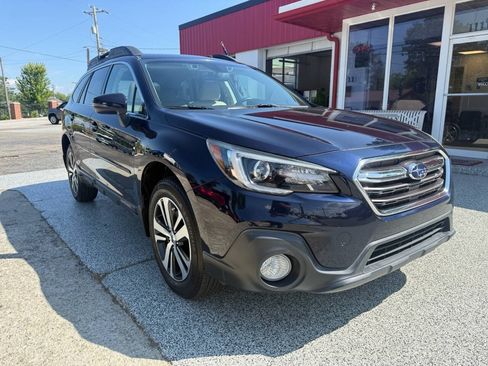 Used 2018 Subaru Outback 2.5i Limited AWD/4WD image 15
