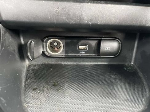 Used 2023 Kia Seltos S FWD image 27