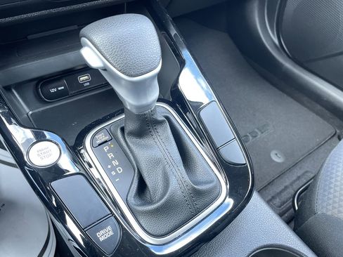 Certified 2023 Kia Soul FWD image 14