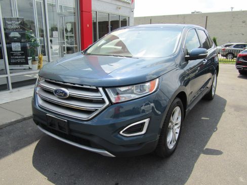 Used 2016 Ford Edge Titanium w/ Equipment Group 301A AWD/4WD image 2