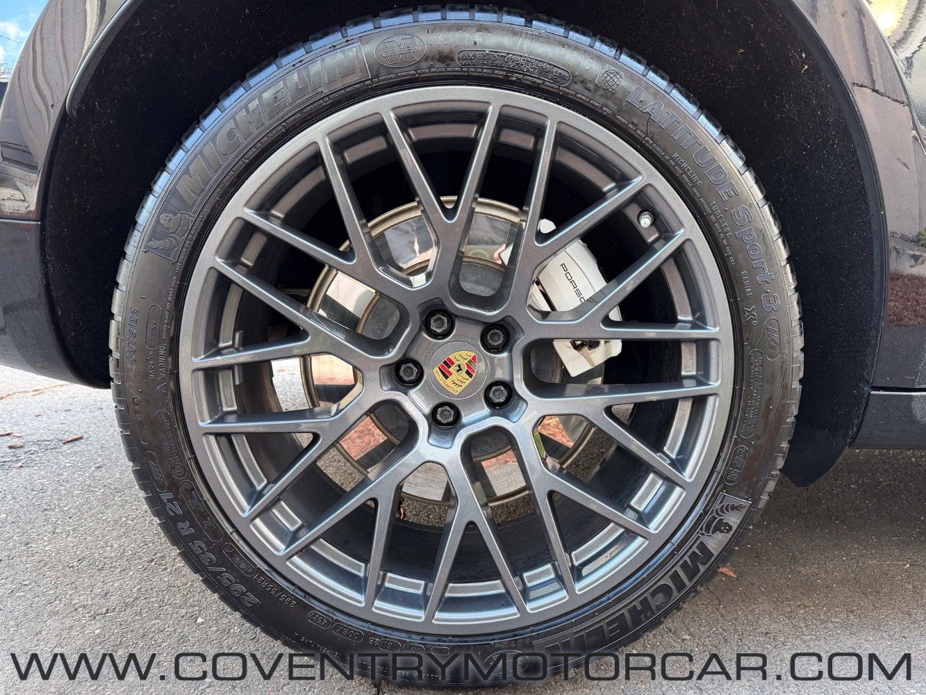 Used 2020 Porsche Macan Turbo AWD/4WD image 13