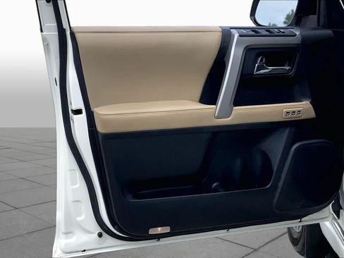 Used 2014 Toyota 4Runner Limited RWD image 21